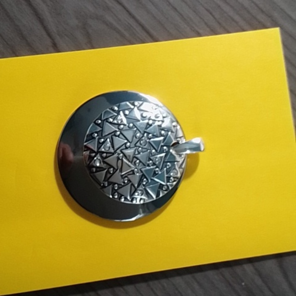 New silver slide.